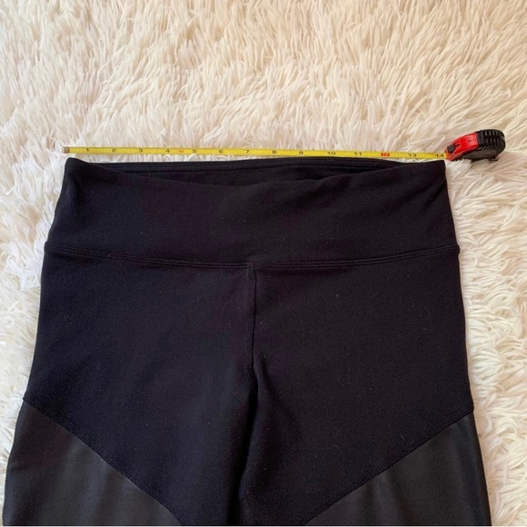 Alo Yoga Sheila Mesh Leggings Size Medium - Picture 9 of 13